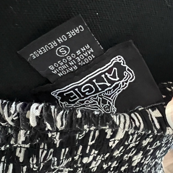 Angie Black and White Cactus Midi Dress peep hole Size Small - Picture 3 of 3